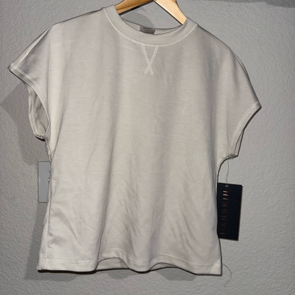 Danskin Cream Short Sleeve Tee